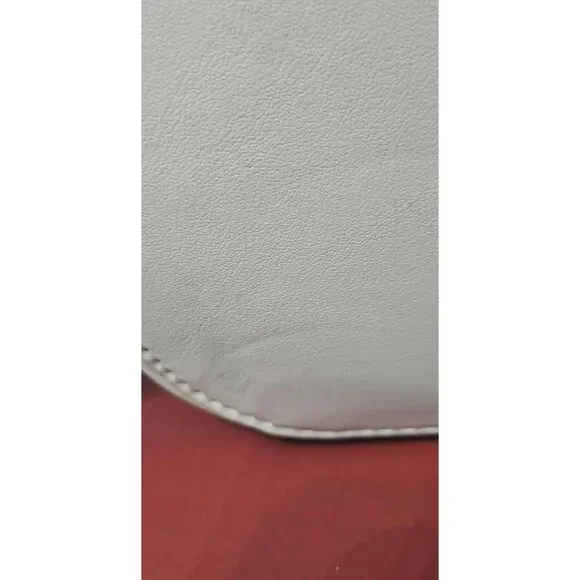 BETSEY JOHNSON Crossbody White XO Beau In White & Black - Picture 12 of 13